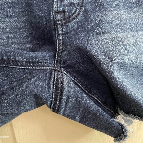 American Eagle Women's Cut Off Sky High Shortie Super Stretch Jean Short Size 2 - Picture 8 of 9